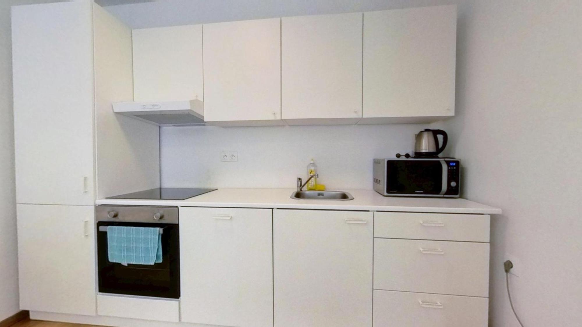 Air-Conditioned 2 Room Apartment, With Terrace, Rovinka 203 外观 照片